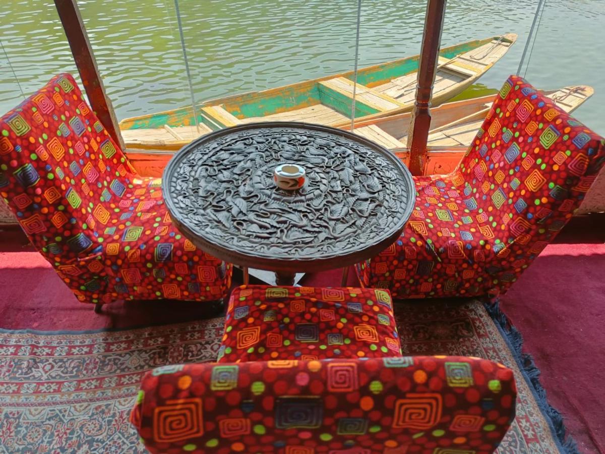 Island Homestay Srinagar  Exterior photo